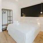 Modern With Balcony & View * 베르바니아