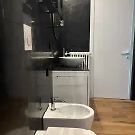 아파트 Modern With Balcony & View 베르바니아