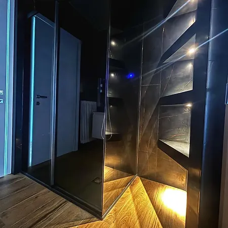 Modern With Balcony & View Apartman Verbania