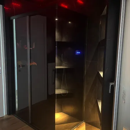 Apartman Modern With Balcony & View