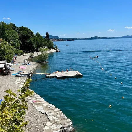 Modern With Balcony & View Апартаменты