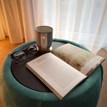 Modern With Balcony & View *