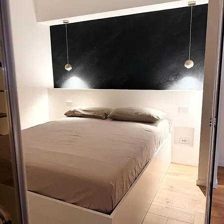 Apartament Modern With Balcony & View *