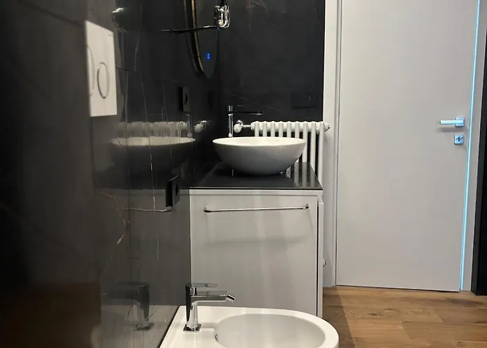 Apartament Modern With Balcony & View Verbania