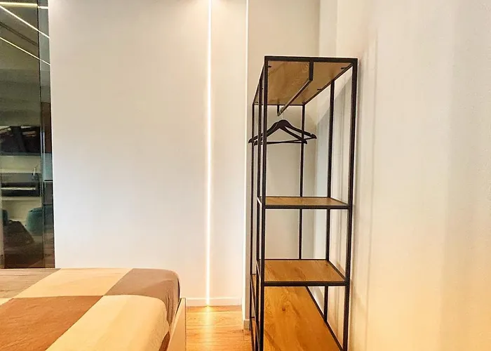 Modern With Balcony & View Apartament Verbania