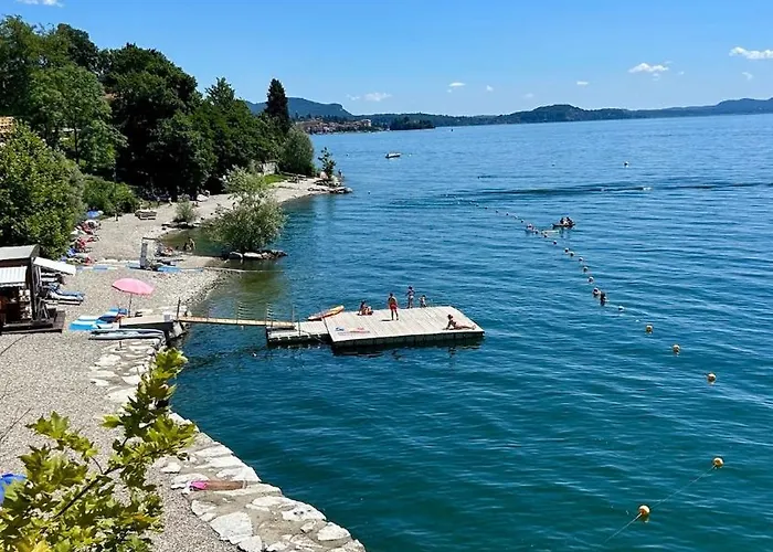 Modern With Balcony & View Apartament