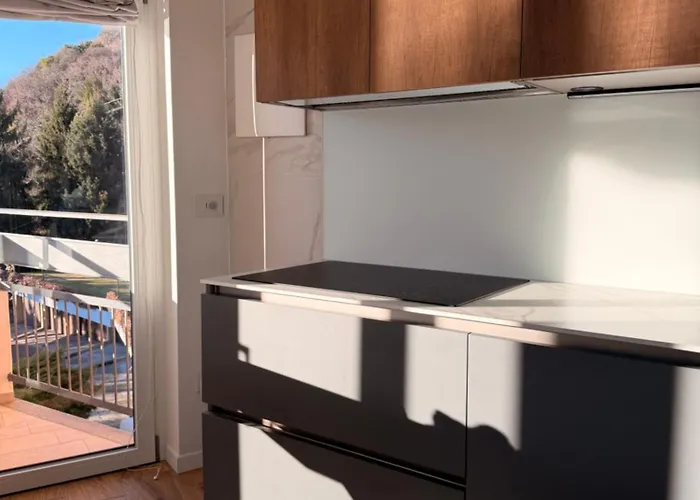 Modern With Balcony & View Apartamento *