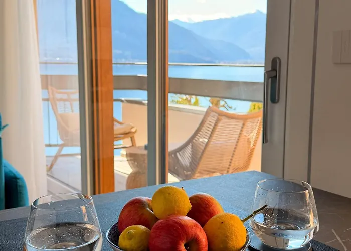 Modern With Balcony & View *